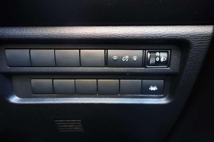 2024 Mitsubishi Outlander ES