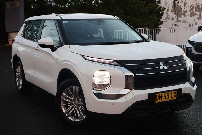 2024 Mitsubishi Outlander