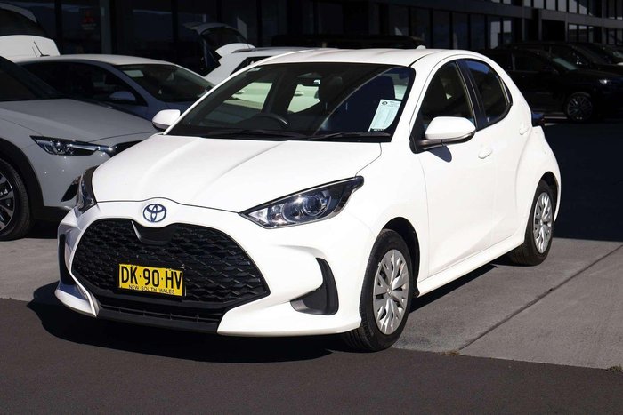 2024 Toyota Yaris Ascent Sport