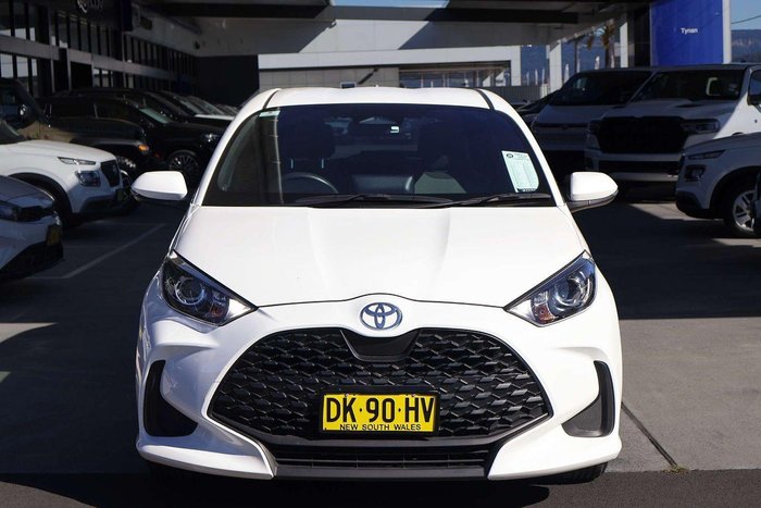 2024 Toyota Yaris Ascent Sport