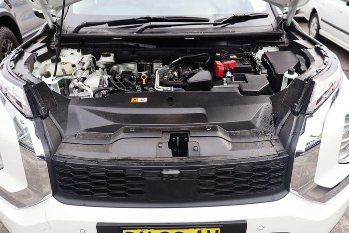2024 Mitsubishi Outlander ES