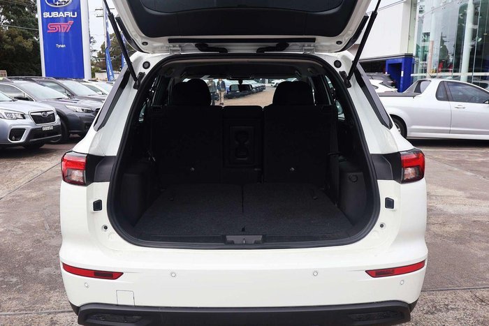 2024 Mitsubishi Outlander ES
