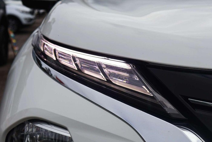 2024 Mitsubishi Outlander ES