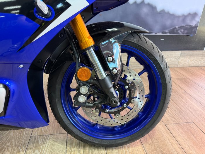 2025 Yamaha YZF-R7LA BLUE