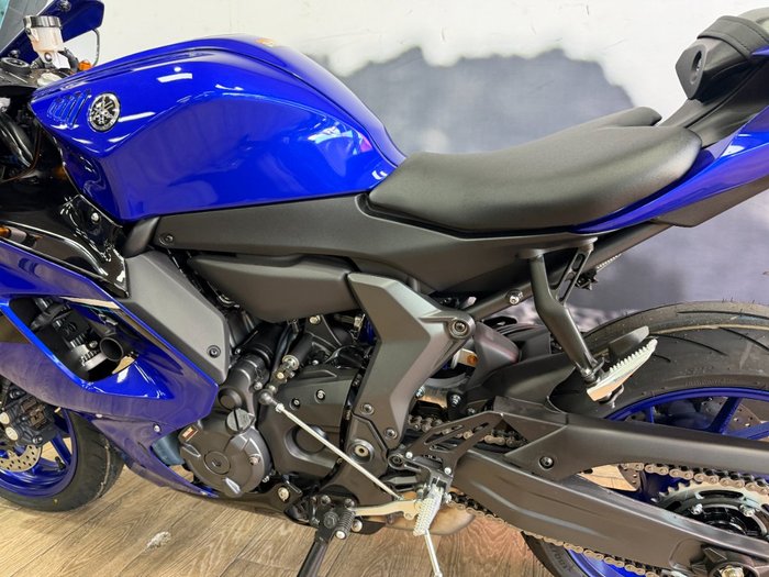 2025 Yamaha YZF-R7LA BLUE