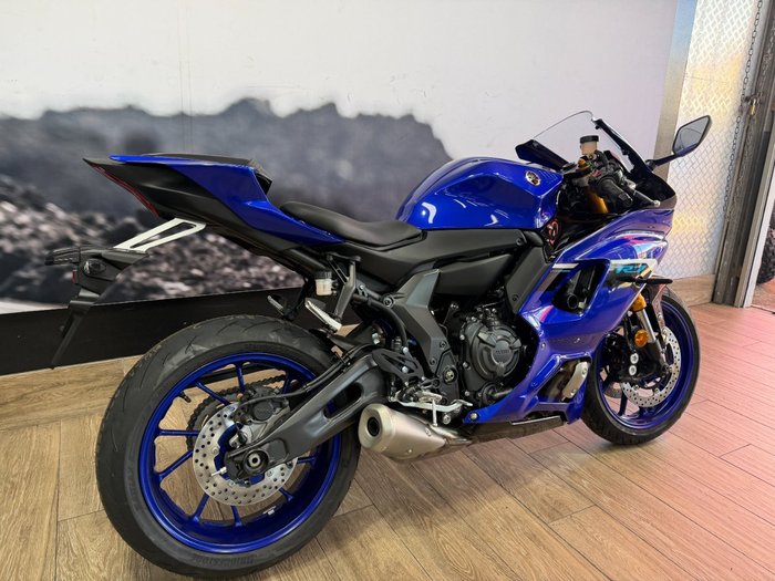 2025 Yamaha YZF-R7LA BLUE