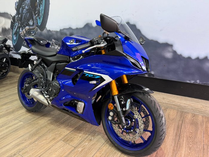 2025 Yamaha YZF-R7LA BLUE