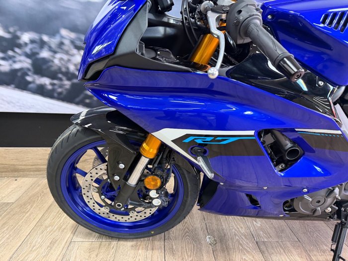 2025 Yamaha YZF-R7LA BLUE