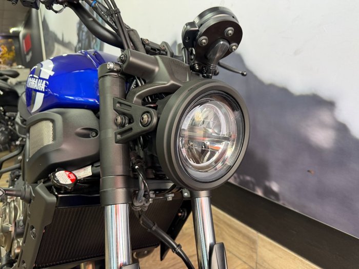 2026 Yamaha XSR700 BLUE