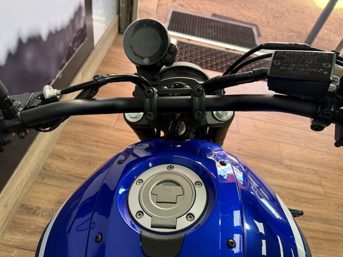 2026 Yamaha XSR700 BLUE