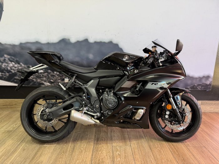 2025 Yamaha YZF-R7HO