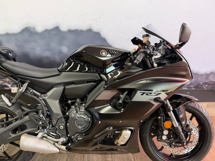 2025 Yamaha YZF-R7HO