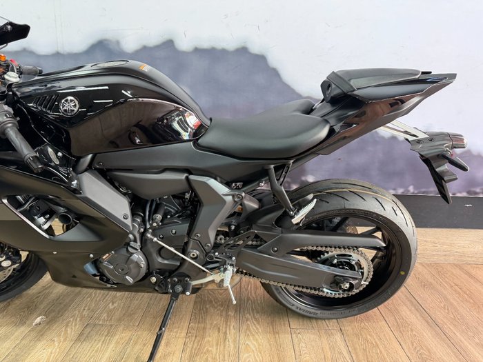 2025 Yamaha 2025 YAMAHA 655CC YZF-R7LAS