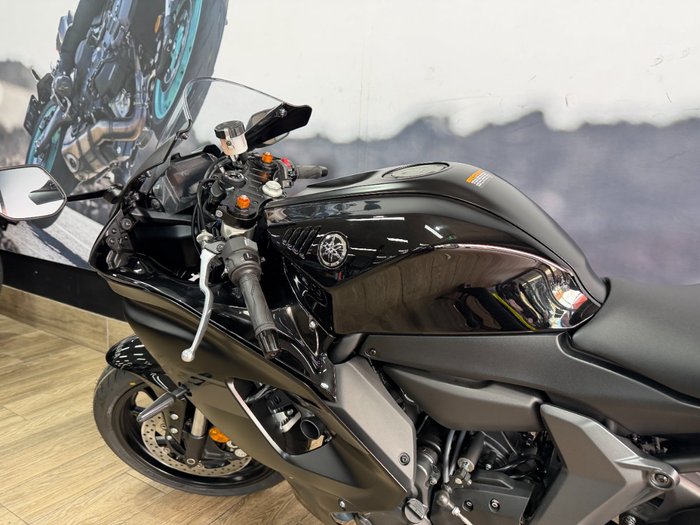 2025 Yamaha 2025 YAMAHA 655CC YZF-R7LAS