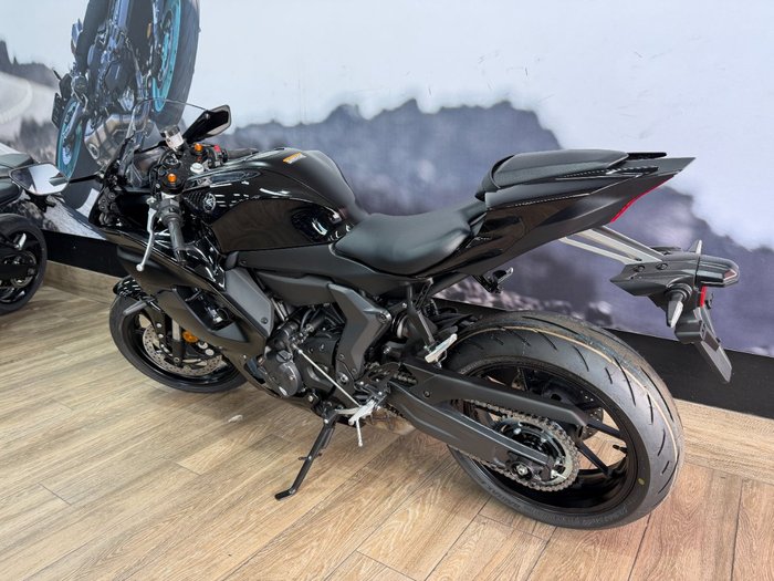 2025 Yamaha 2025 YAMAHA 655CC YZF-R7LAS