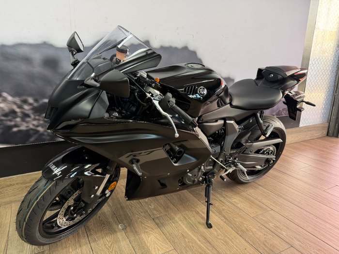 2025 Yamaha 2025 YAMAHA 655CC YZF-R7LAS