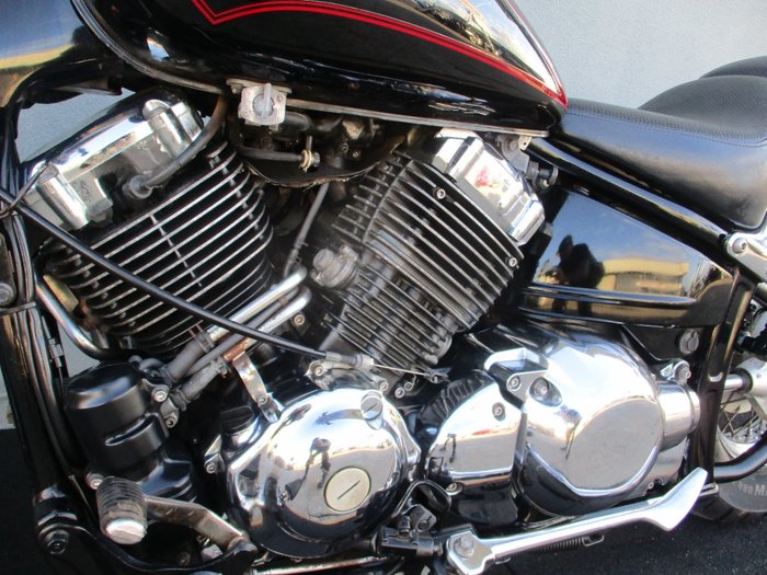 2011 Yamaha XVS650 V-STAR CUSTOM Black