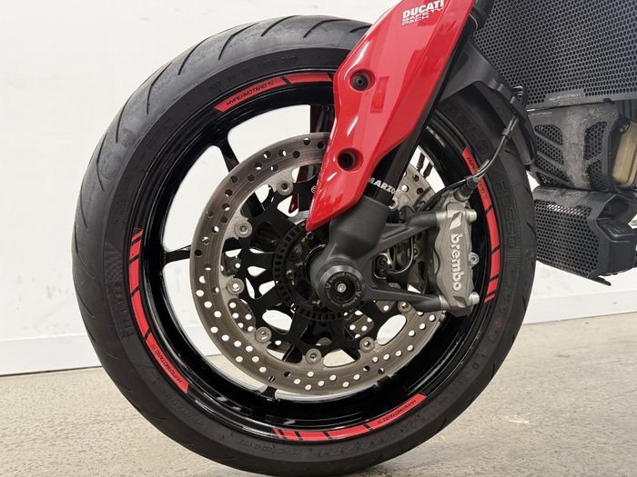 2020 DUCATI HYPERMOTARD 950 (RED) Red