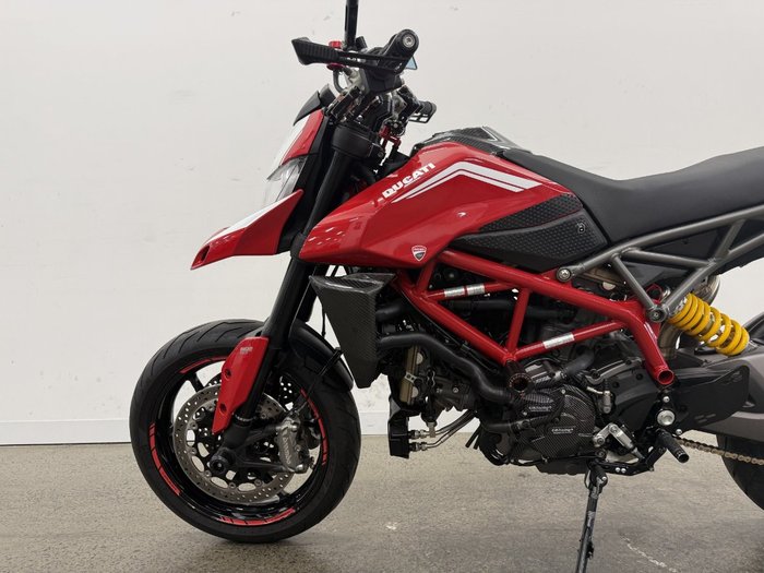 2020 DUCATI HYPERMOTARD 950 (RED) Red