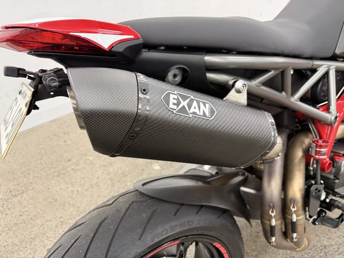 2020 DUCATI HYPERMOTARD 950 (RED) Red