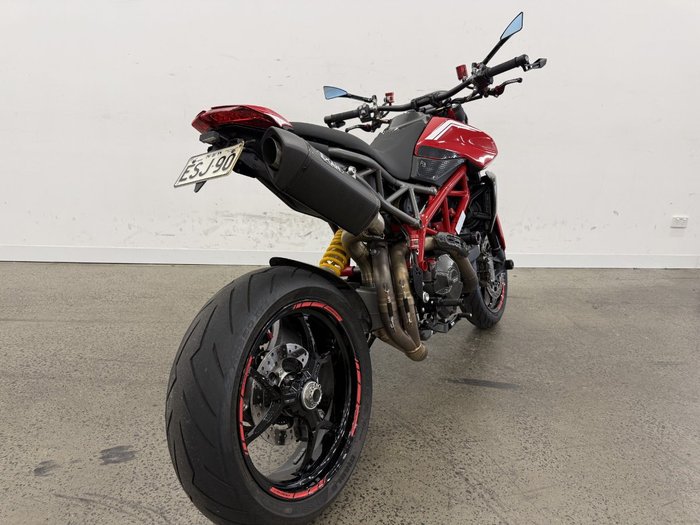 2020 DUCATI HYPERMOTARD 950 (RED) Red