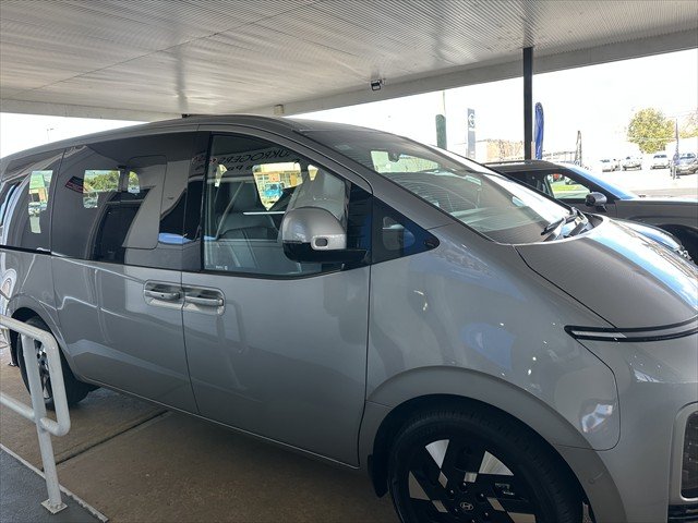 2026 HYUNDAI STARIA HEV