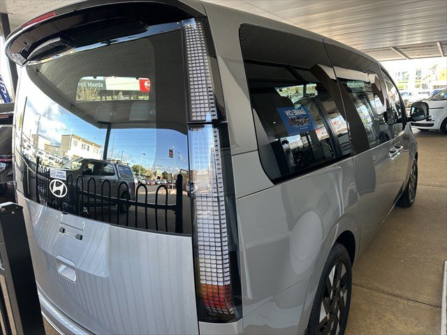 2026 HYUNDAI STARIA HEV