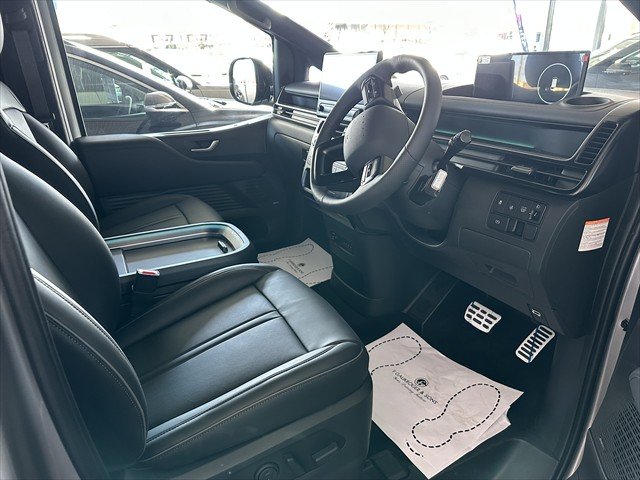 2026 HYUNDAI STARIA HEV