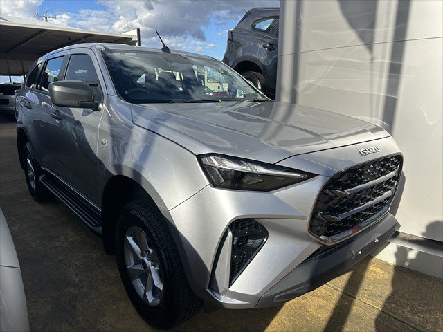 2026 ISUZU MU-X