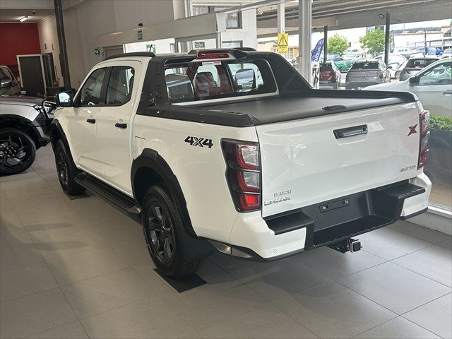 2026 ISUZU D-MAX XT