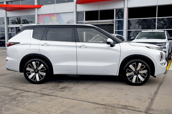 2026 Mitsubishi Outlander Exceed Tourer