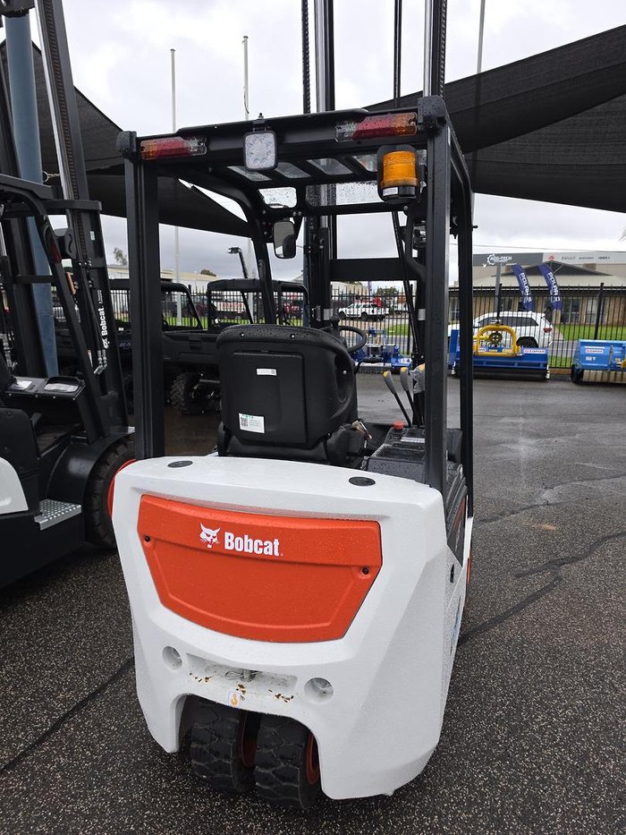 2026 Bobcat B18