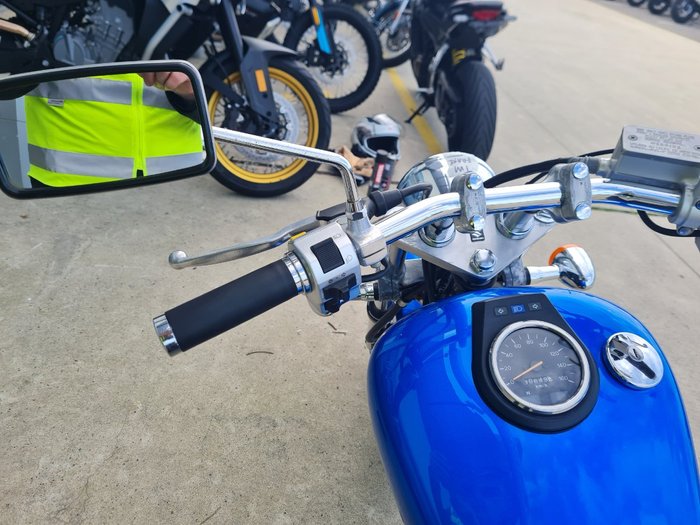 2016 Suzuki BOULEVARD S40 LS650 Blue
