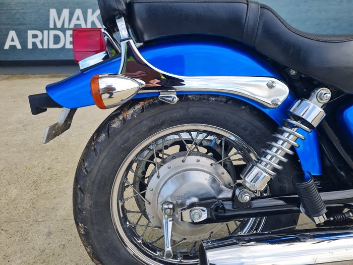 2016 Suzuki BOULEVARD S40 LS650 Blue
