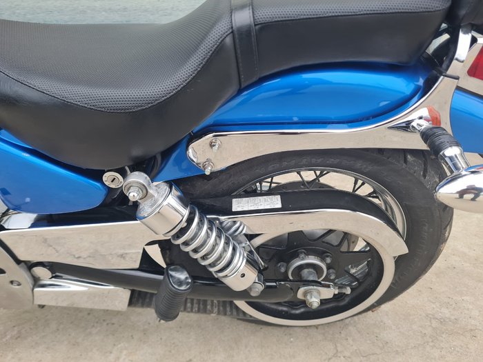2016 Suzuki BOULEVARD S40 LS650 Blue