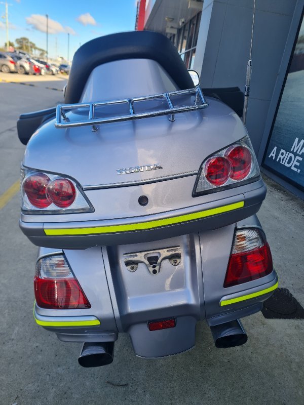 2010 Honda GL1800 (GL1800A) GOLDWING Silver
