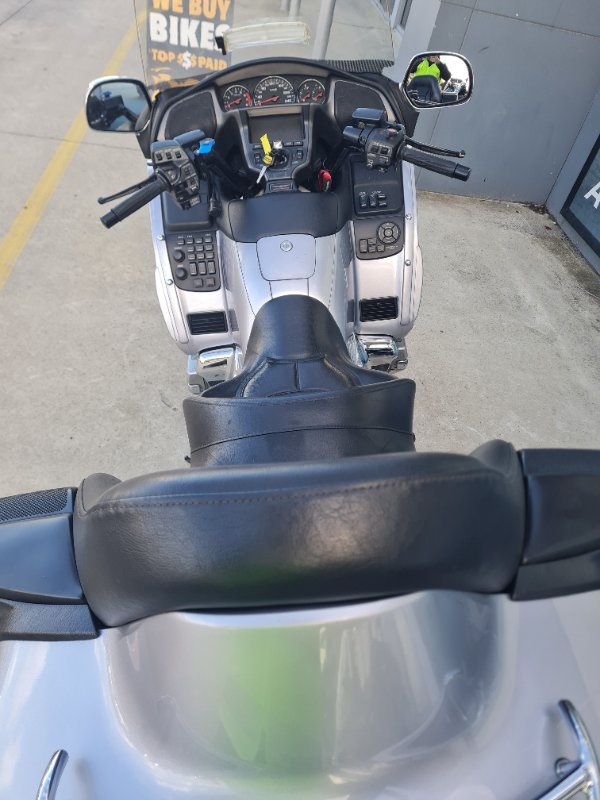 2010 Honda GL1800 (GL1800A) GOLDWING Silver