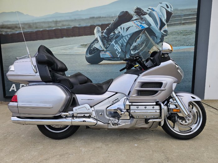 Honda GL1800 (GL1800A) GOLDWING