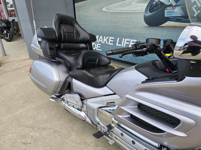 2010 Honda GL1800 (GL1800A) GOLDWING Silver
