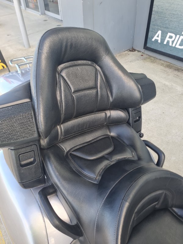 2010 Honda GL1800 (GL1800A) GOLDWING Silver