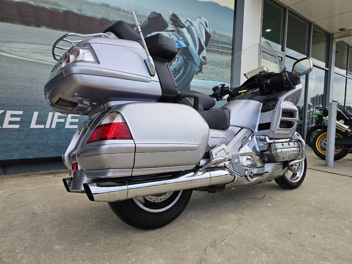 2010 Honda GL1800 (GL1800A) GOLDWING Silver
