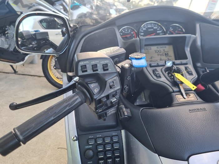 2010 Honda GL1800 (GL1800A) GOLDWING Silver