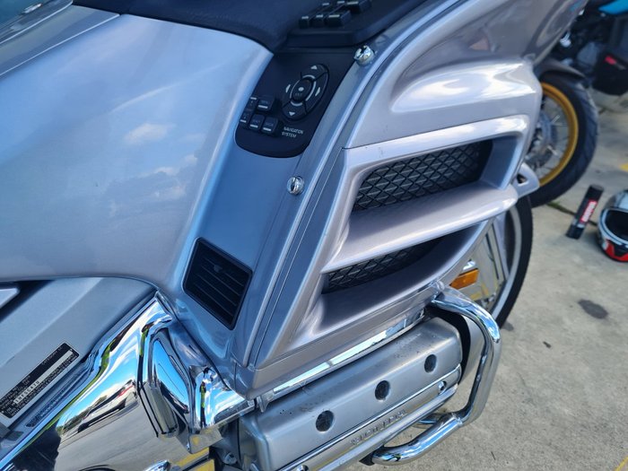 2010 Honda GL1800 (GL1800A) GOLDWING Silver