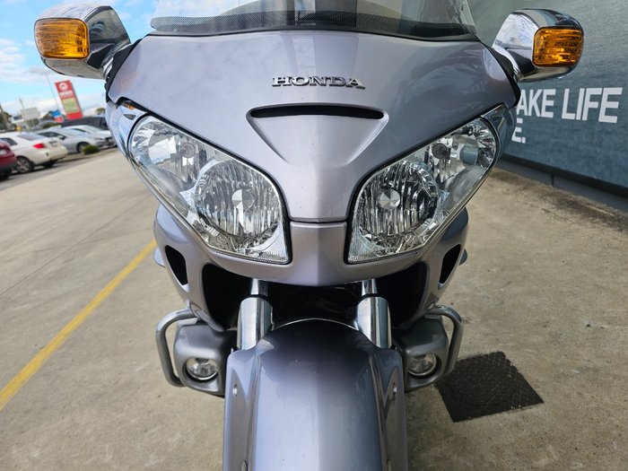 2010 Honda GL1800 (GL1800A) GOLDWING Silver