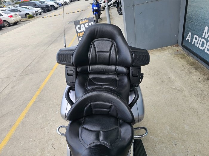 2010 Honda GL1800 (GL1800A) GOLDWING Silver