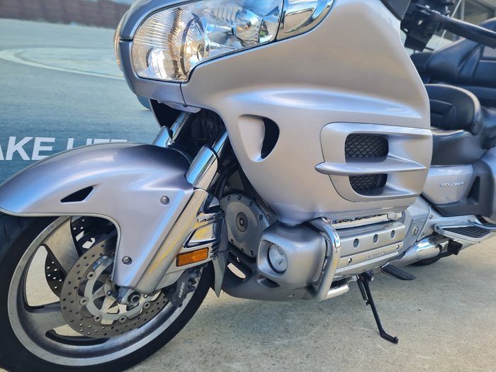 2010 Honda GL1800 (GL1800A) GOLDWING Silver