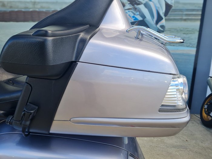 2010 Honda GL1800 (GL1800A) GOLDWING Silver