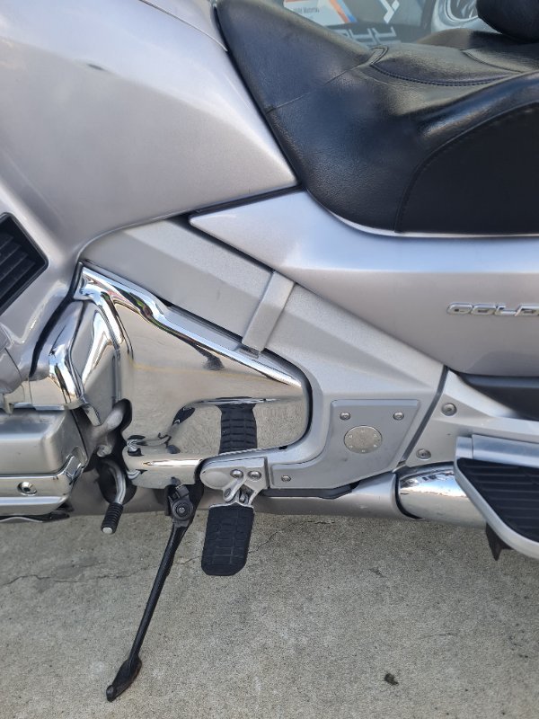 2010 Honda GL1800 (GL1800A) GOLDWING Silver