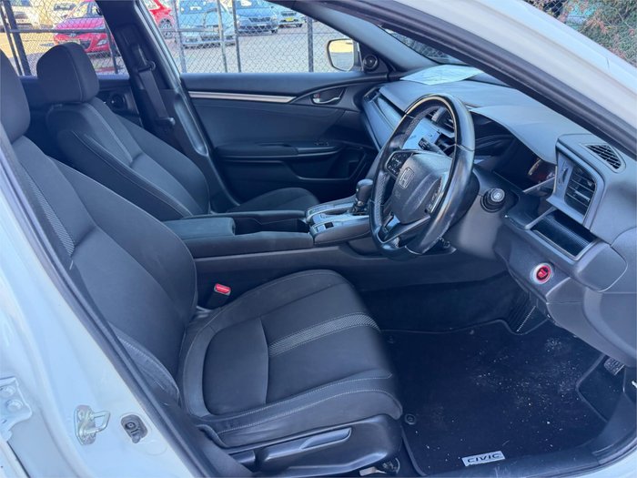 2019 HONDA CIVIC VTi-S
