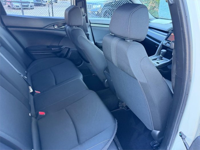 2019 HONDA CIVIC VTi-S